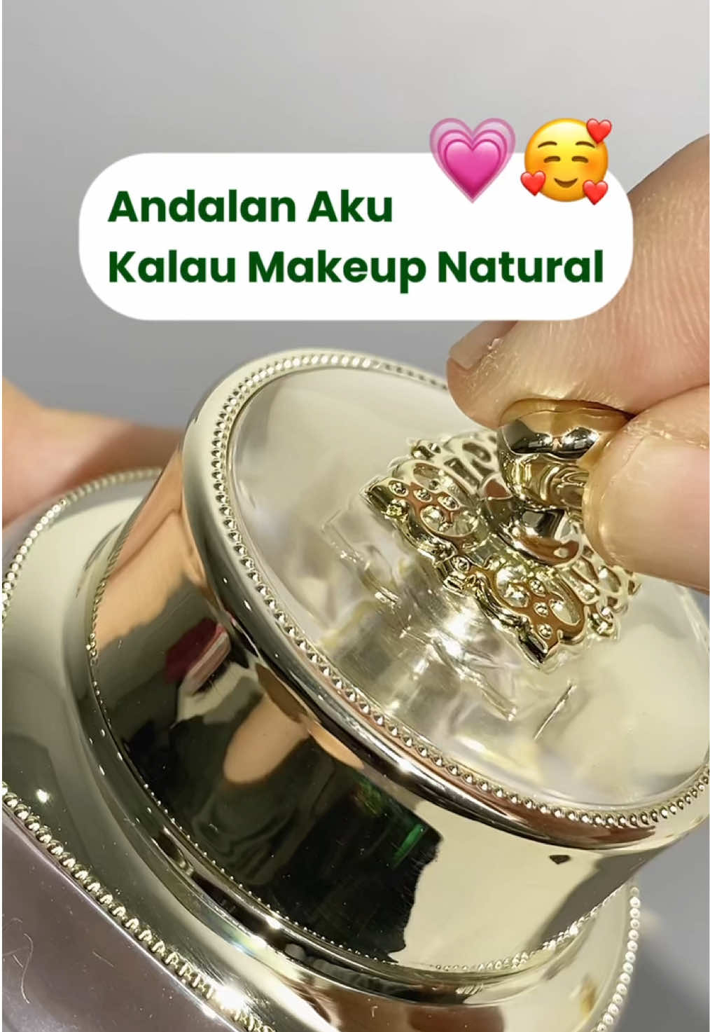 Mau makeup natural? Pakai Glowsicha Day Cream dong✨ #gogetglowing #glowsicha #glowing #murahbanget 