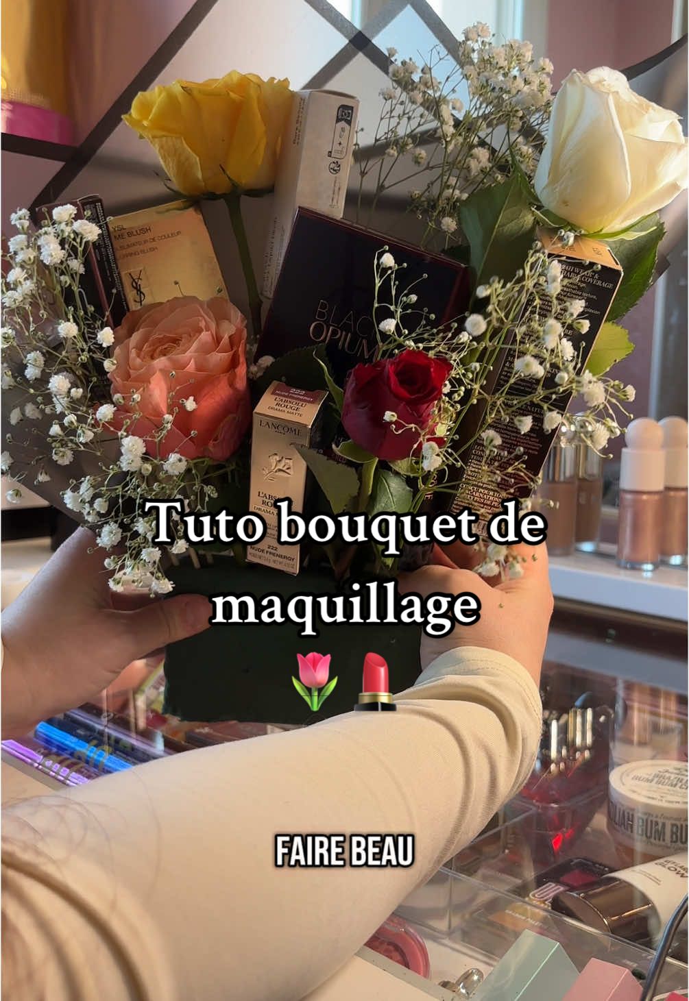 Réponse à @thalys_gld Tuto bouquet de maquillage 💄🌷 franchement c’était galère à faire mais j’aime trop le résultat ! Je vais essayer d’en faire un avec des fausses roses car du coup ça tient pas longtemps et j’aimerais m’en faire un en deco pour mettre à côté de ma coiffeuse 💕 #tuto #makeupflower #bouquetmaquillage #🌷 