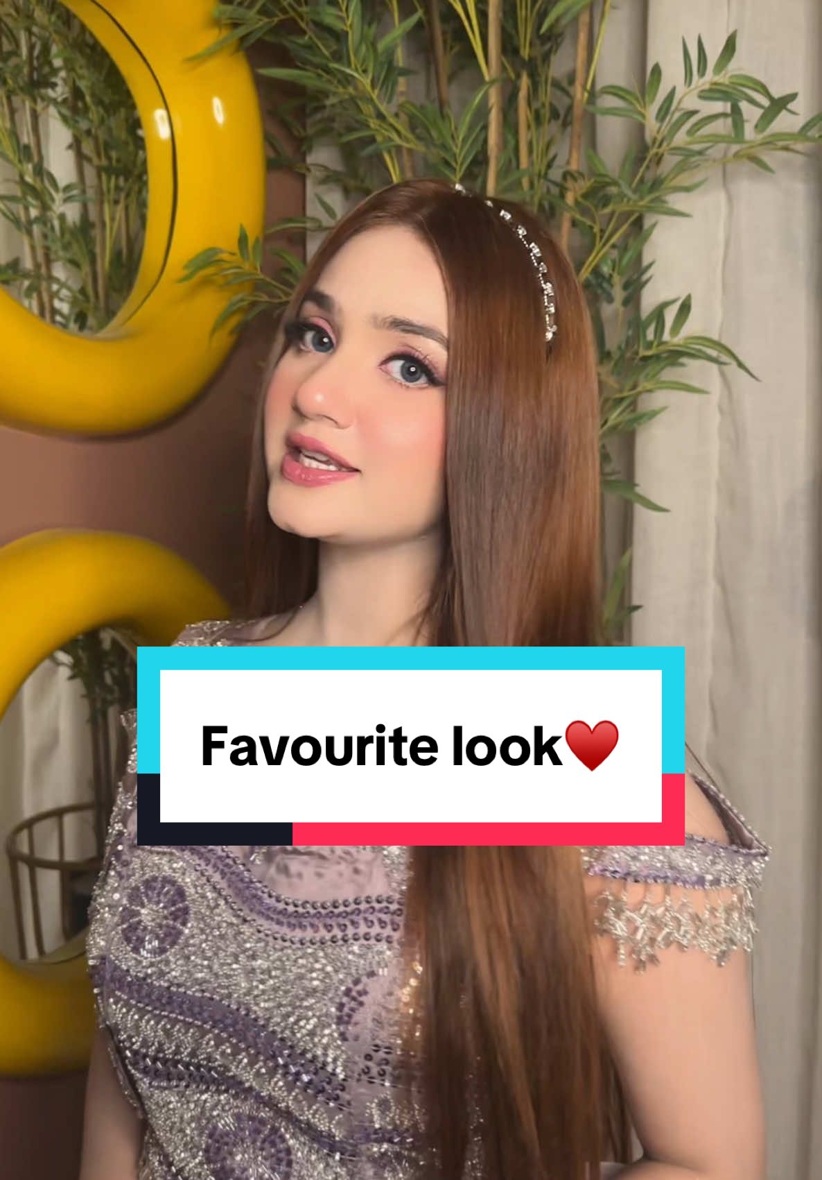 Favourite look🎀 #trending #explore #tiktok #foryoupage #fyp 