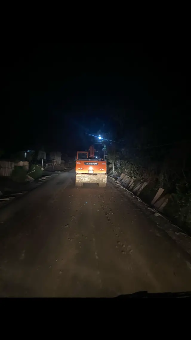 Vần nhau từ sáng đến đêm mới cho nhau về ❤️#láimayxuc #sk135sr #kobelco #xuhuong #tiktok #cuulong6t452c2017✅ #trending #dx #dx140w 