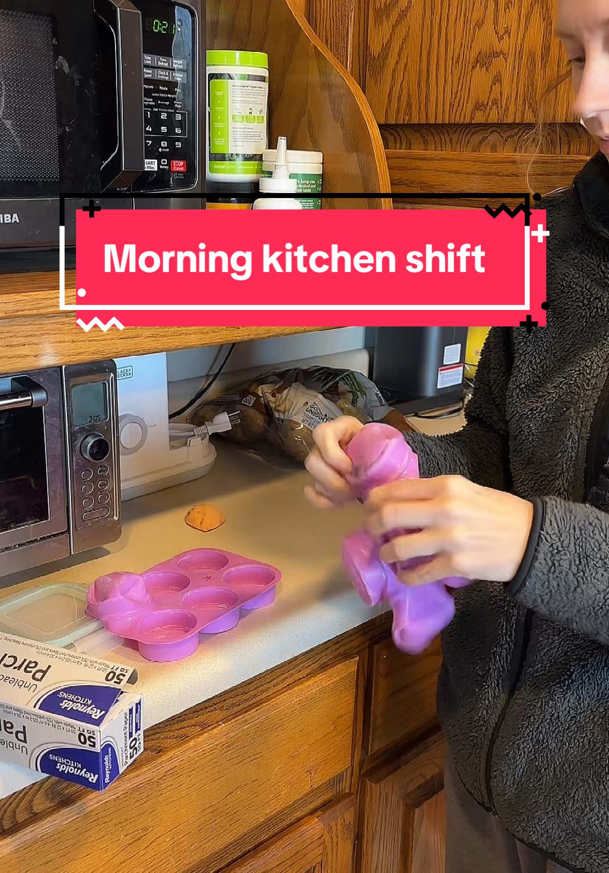 Kitchen reset this morning. Dining room not included. I clean a lot faster when I record myself 😜 #CleanTok #declutter #kitchenreset 