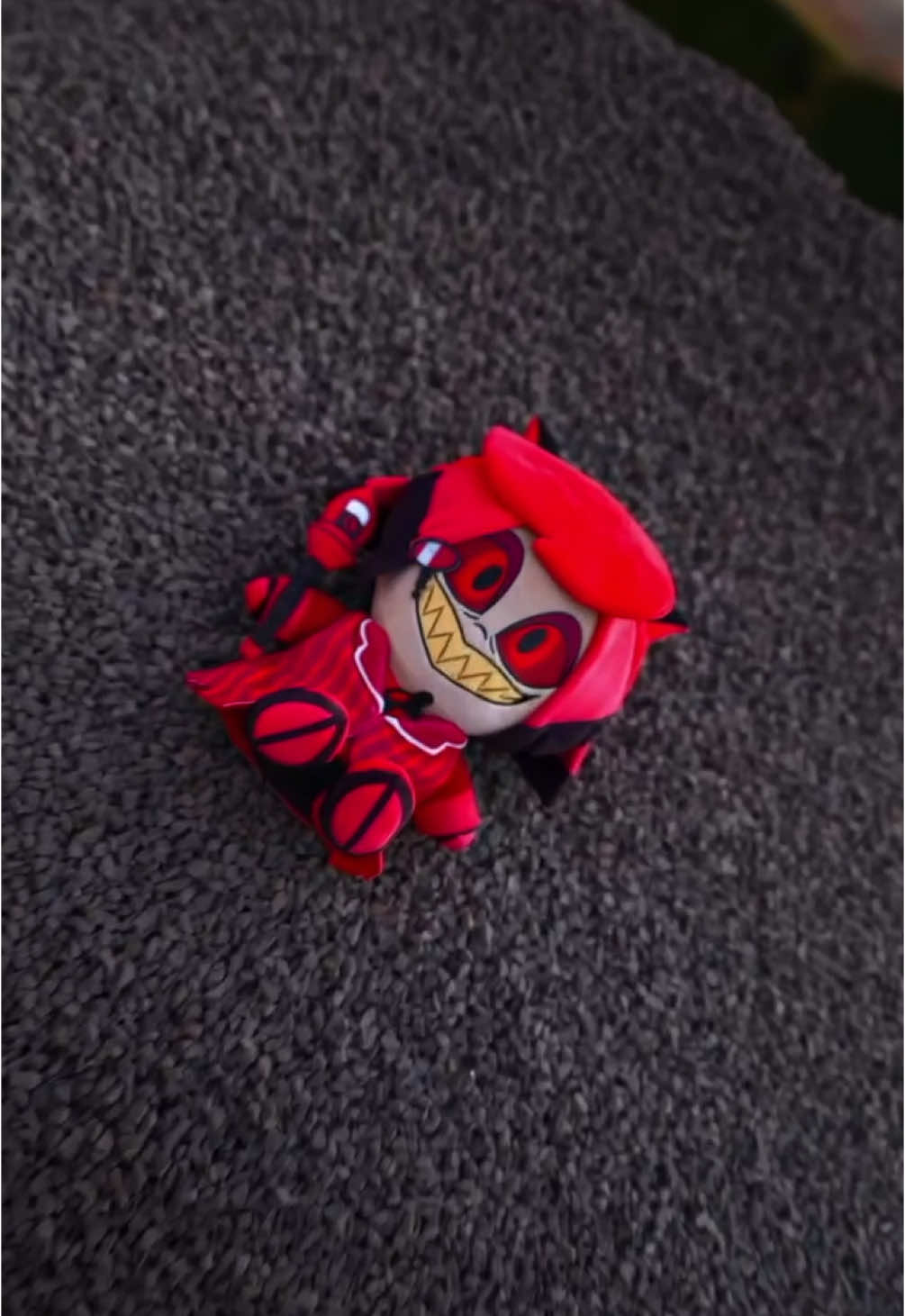 ALASTOR! PLEASE TO BE MEETING YOU 😈📡 #youtooz #alastor #alastorhazbinhotel #alastortheradiodemon #alastorcosplay #alastoredit 