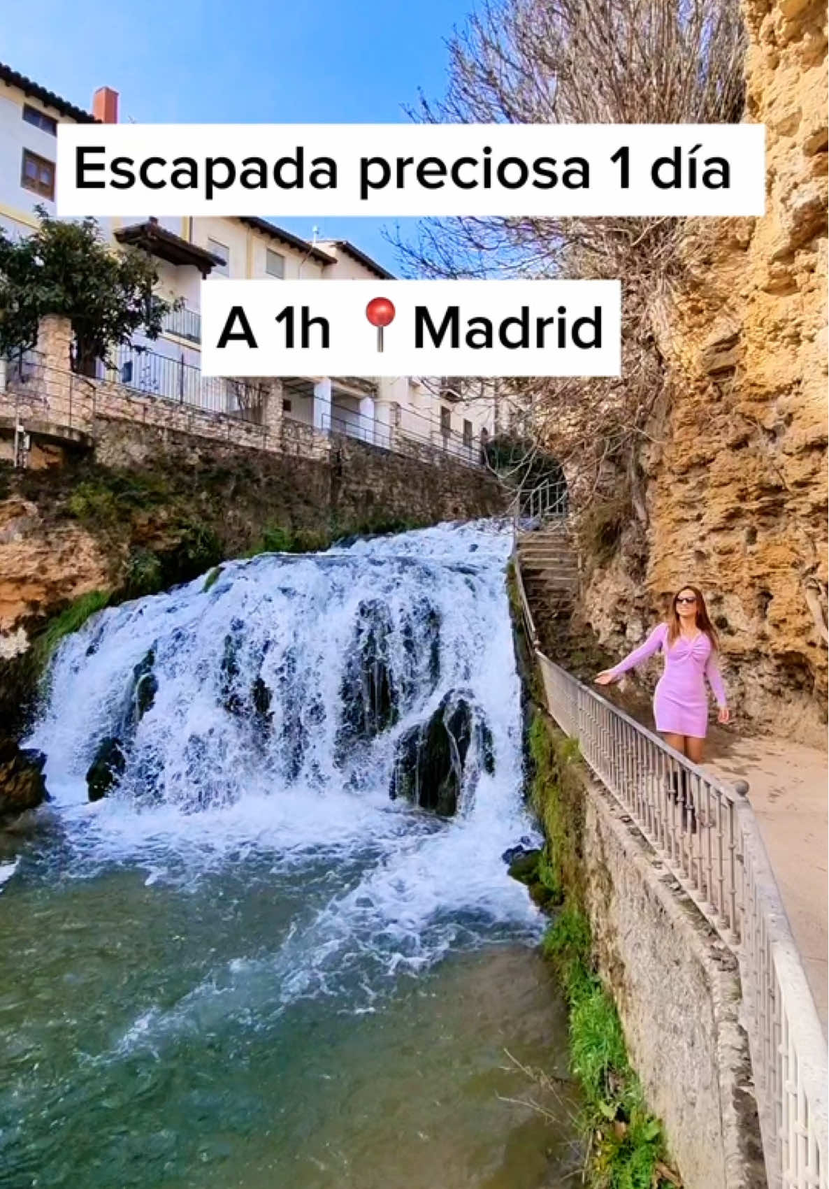 MÁS INFORMACIÓN ⬇️⬇️⬇️ Escapada de 1 día completo que podéis hacer a 1h de📍Madrid Empezaremos visitando 🔸 Brihuega, el pueblo famoso por sus campos de lavanda 🪻 que tienen su máximo apogeo en julio pero que merece la pena visitarlo en cualquier época del año porque es precioso y perderte por sus calles, sus puertas históricas, su muralla medieval, su castillo e iglesias te harán viajar en el tiempo por no hablar de sus espectaculares vistas 😍 De ahí y en 14 min. en 🚘 llegaremos a🔸Cívica, la Jordania española 🇪🇸, una finca privada impresionante que te dejará sin palabras y además está a pie de carretera. Se puede acceder a su interior reservando por 2€. Y justo al lado encontramos unas cuevas y una cascada 💦 espectacular también a pie de carreta 😃  En otros 15 min. llegamos a 🔸Moranchel, un pequeño pueblo que tiene varios murales espectaculares como podéis ver en el vídeo y más que podréis encontrar por el pueblo 🎨  De ahí y en 7 min. llegaremos a 🔸CIFUENTES, el pueblo de los manantiales donde nace el río que le da el nombre al pueblo. Destacas si espectacular balsa de aguas turquesas donde podréis encontrar patitos 🦆, su castillo en lo alto, su mirador, sus iglesias y sus calles. Y para terminar y en 12 min. llegaremos 🔸Trillo, el pueblo de las cascadas 💦 con varios niveles que te va a encantar y además podrás disfrutar del color increíble del Tajo a su paso por dicha localidad 😍 #guadalajara #castillalamancha #madridmola #madridmemola #escapadas #escapadasmadrid #planes #planesconniños #pueblos #pueblosdeespaña #pueblosconencanto #madridenamora #madridmemata #madridmeencanta 