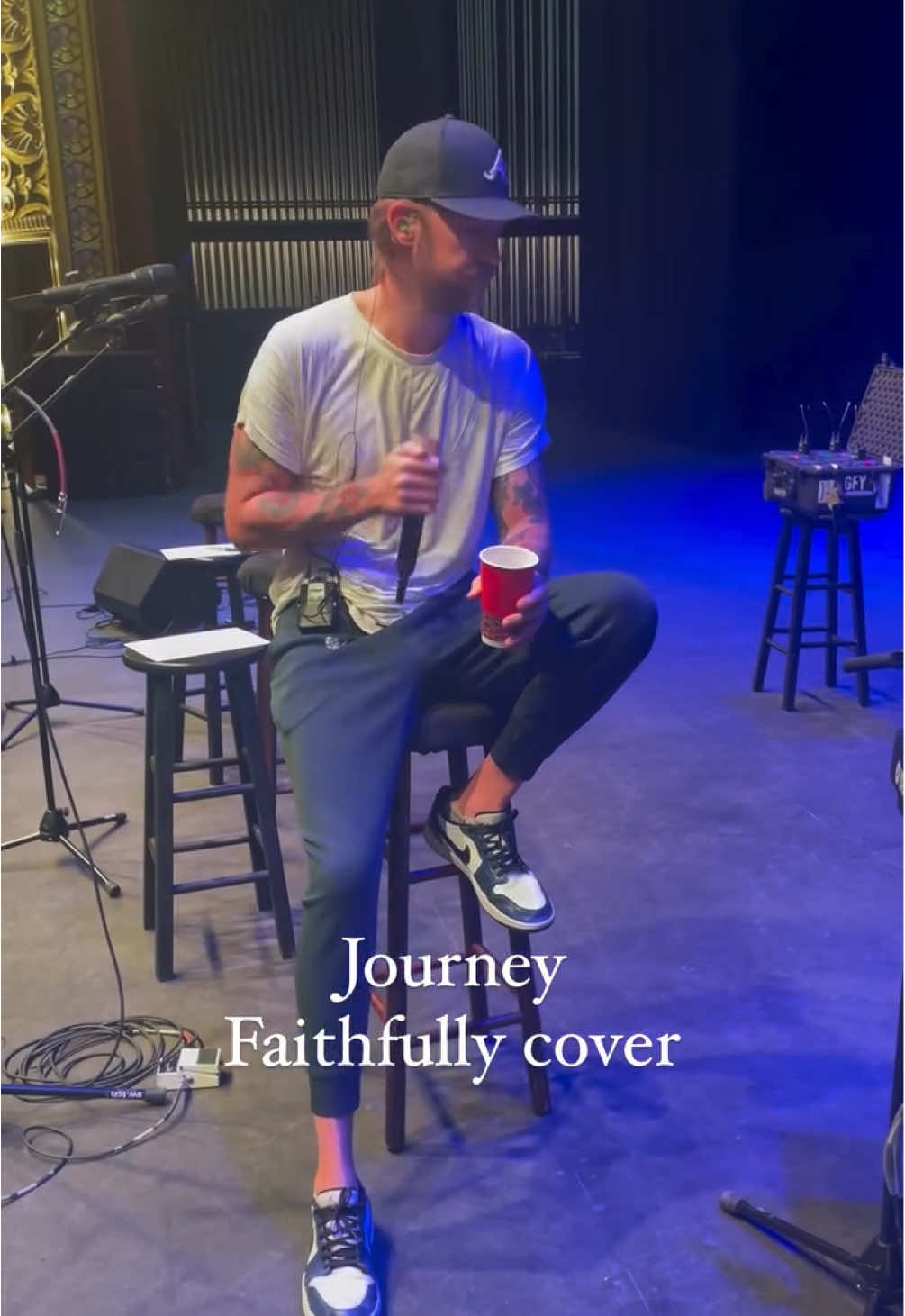 Sometimes you gotta pull out a little @JOURNEY 🤘 @Lady A #faithfully