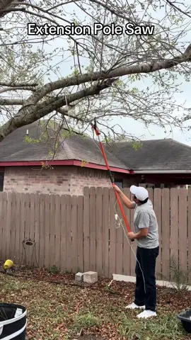 Sierra manual con extensión 🌳🌳🌳 #sierramanual #podadora #landscaping #landscape #tree #treetrimmimg #treework #polesaw #vevortools #yardwork #jardineria#vevor 