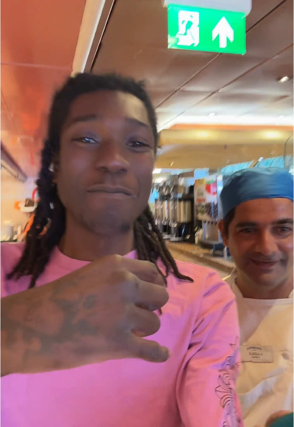 Excuse my cut lip we over turnt🤣🕺🏿🙏🏿💜  #food #foodtiktok #hungry #mukbang #buffet #margaritaville #blessed #mexico #cruise #cruiseship #thankful #turnt #potatoes #fyp 