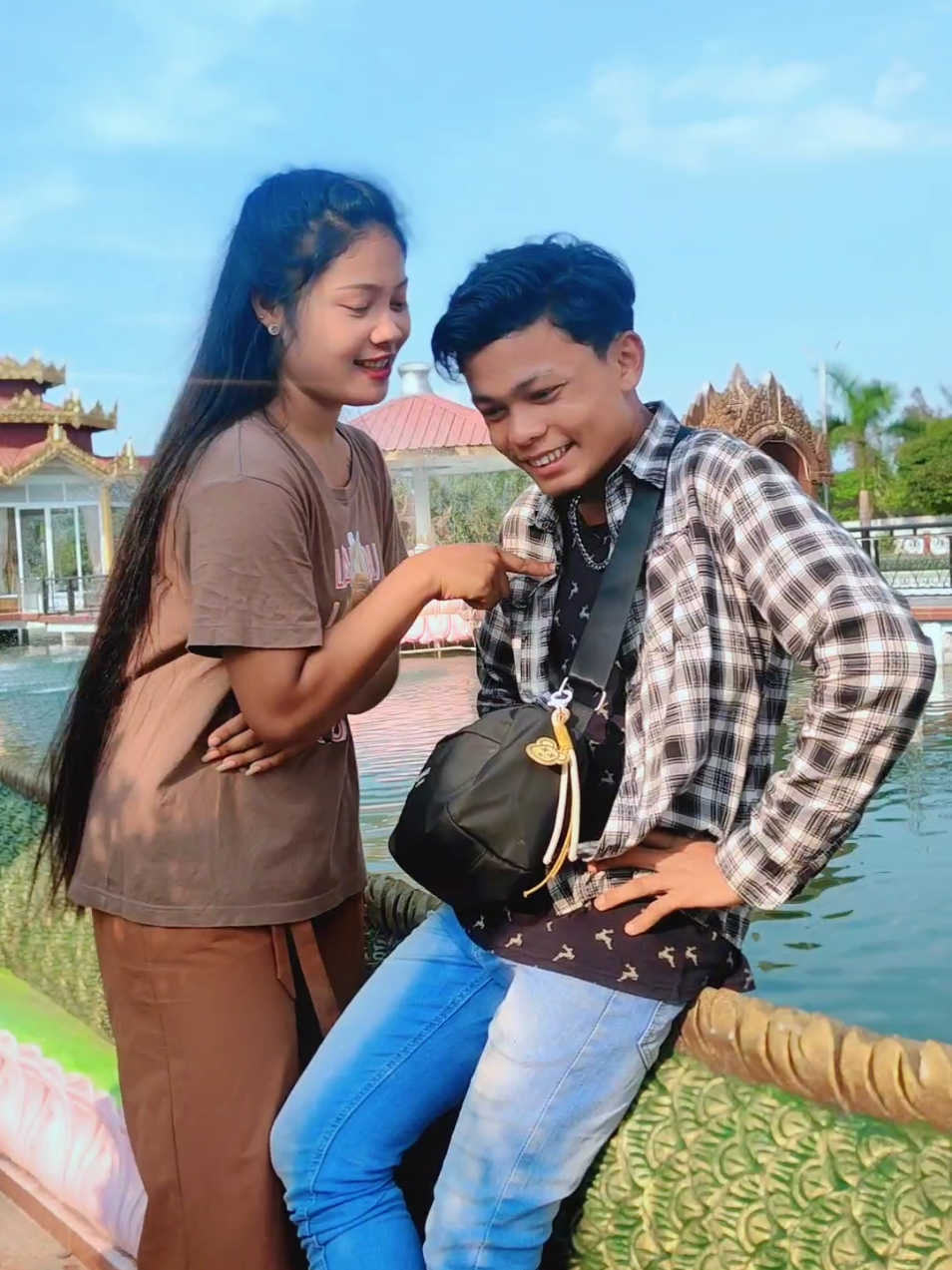 #အန်တီကပြောတယ်😜😜😜 