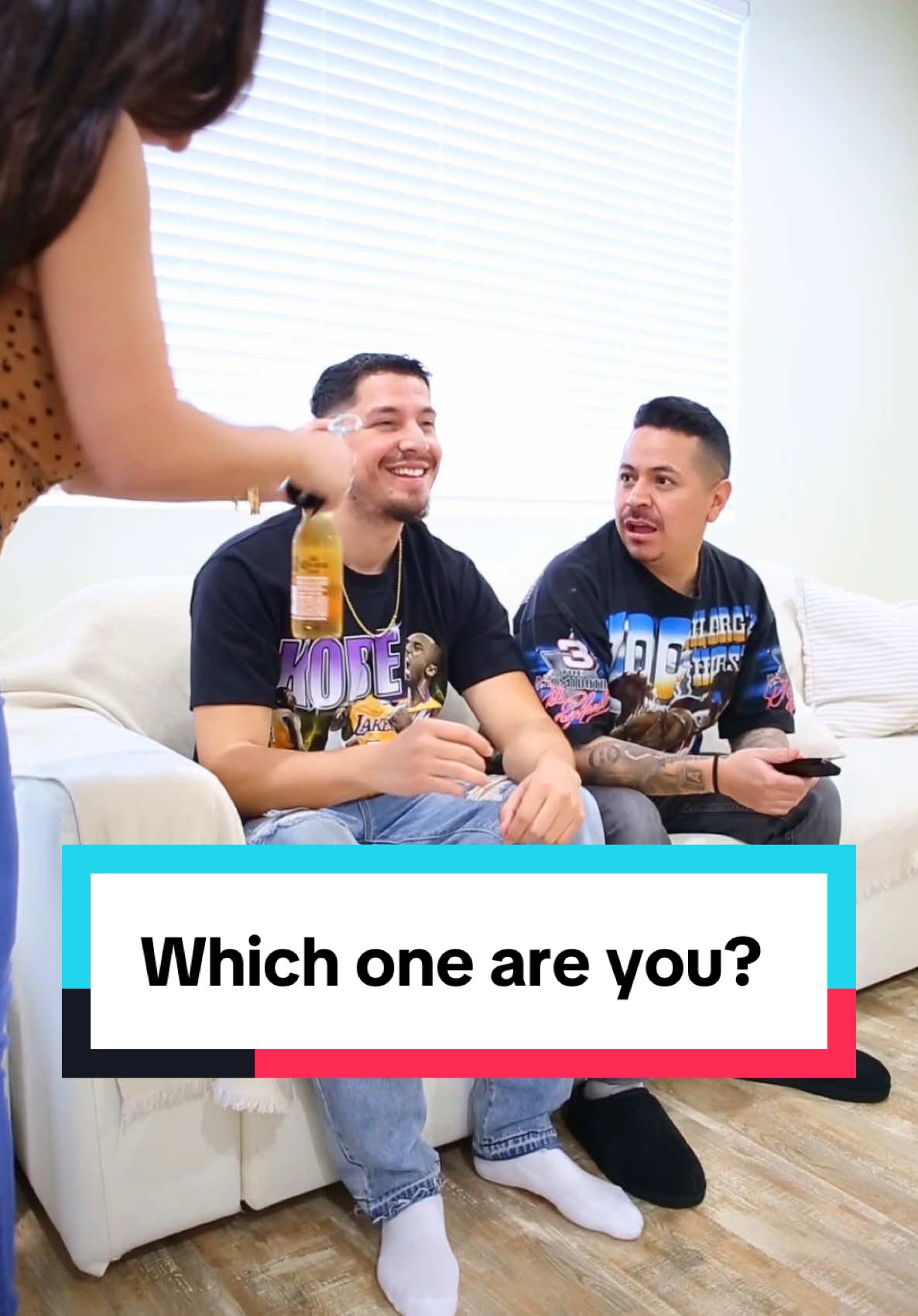 there’s two types of girlfriends and boyfriends which one are you?  w/ @Tonydirects #fyp #funny #comedia #couples #hispanictiktok 