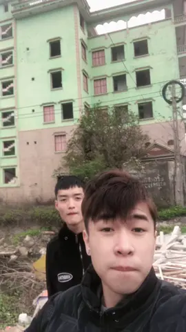 Tôi team anh hoàng tối nay tôi 1 mình lên nhà xanh khám phá nhé#teamhoangemvlogs👑 #teamhoangem #xuhuongtiktok #xh 