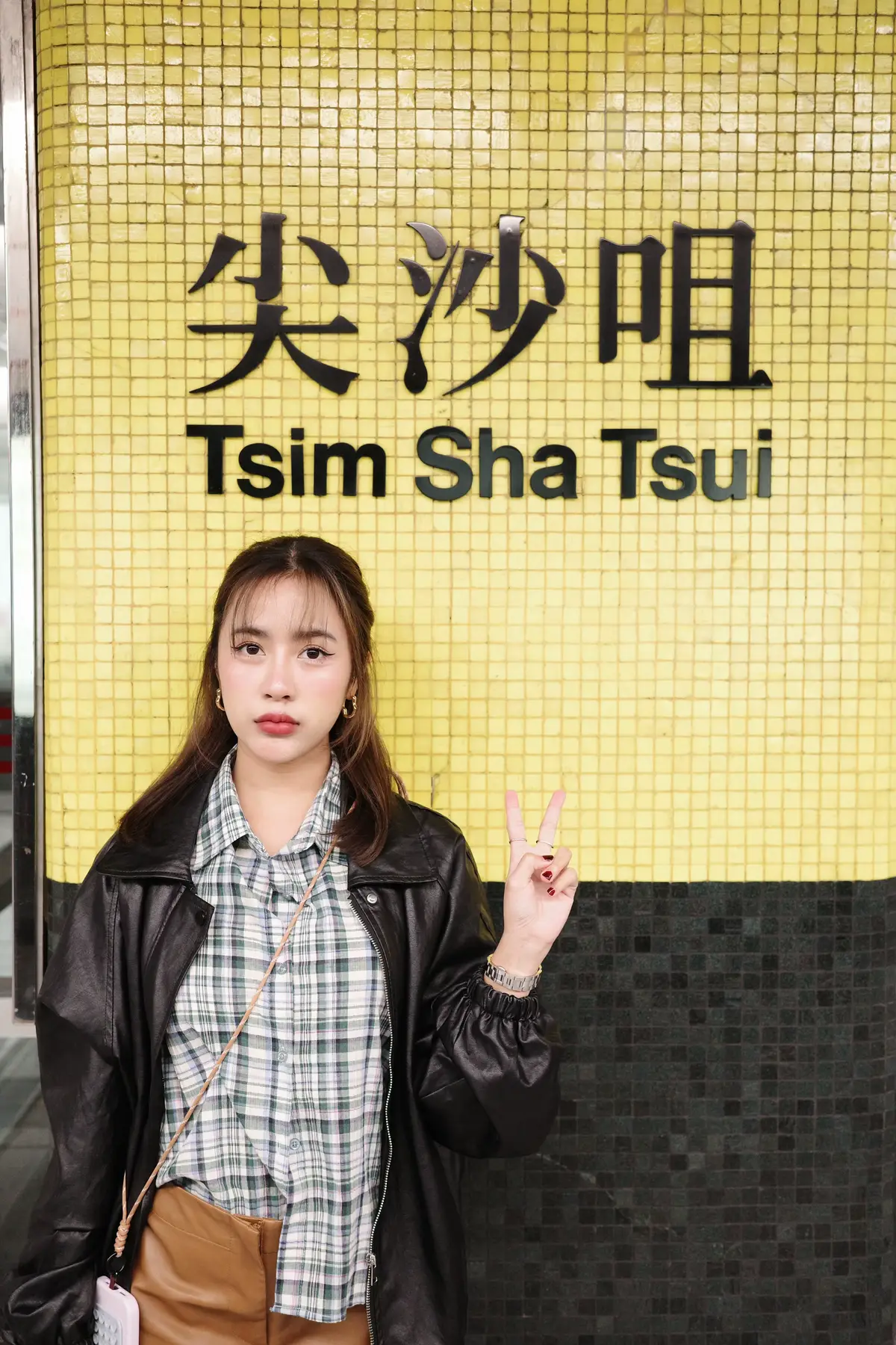 ถ่ายรูปกับถนนเกร๋ๆ❌ ถ่ายรูปกับป้ายสถานี MTR ✅ #hongkong #ฮ่องกง #ฮ่องกง2025 