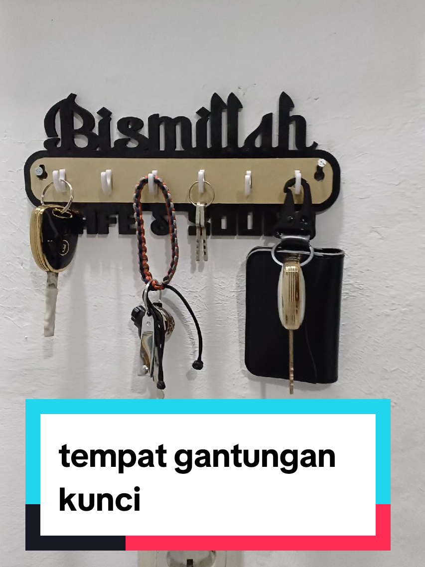 Tempat gantungan kunci #tempatgantungankunci #tempatkunci #gantungankunci #promoakhirbulan #fyp #videoviral 