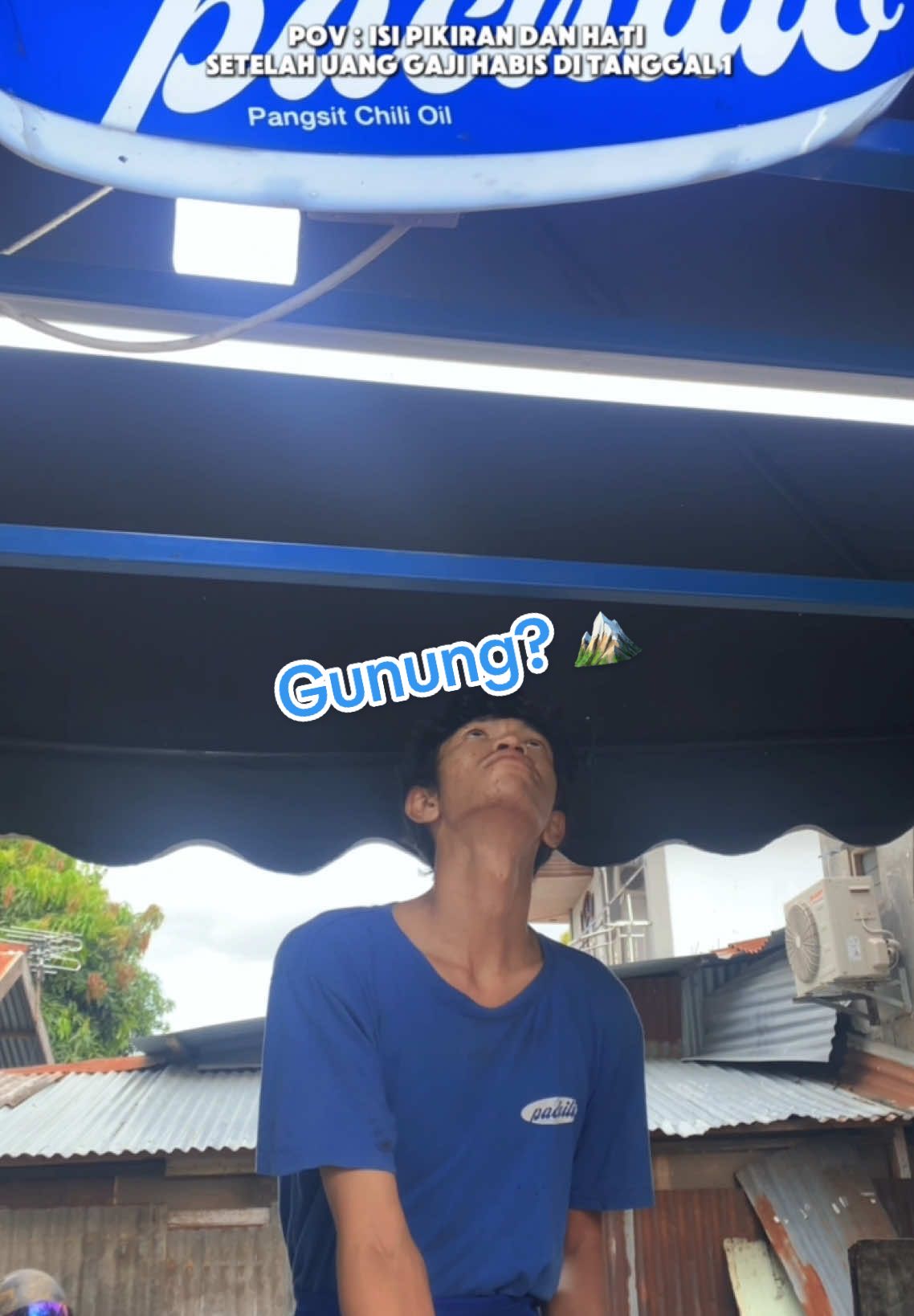 GUNUNGGGG?!?? #fyppppppppppppppppppppppp #fypシ゚ #aceh #bandaaceh #makananviral #jajanantiktok #enakbanget #foryoupage #pachilio #makananpedas #pangsit 