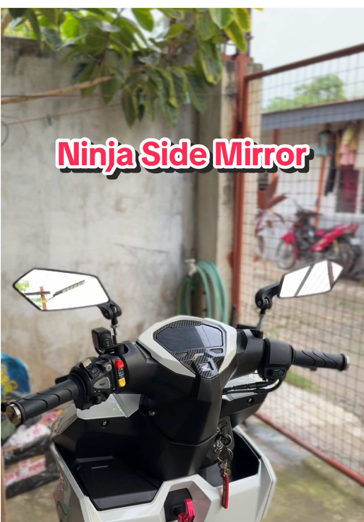 Pinakamurang pogi na universal side mirror mga boss #universalsidemirror #sidemirror #ninjasidemirror #fullyadjustablesidemirror #hondaclick #hondaclickaccessories #trending #fyp #viral 