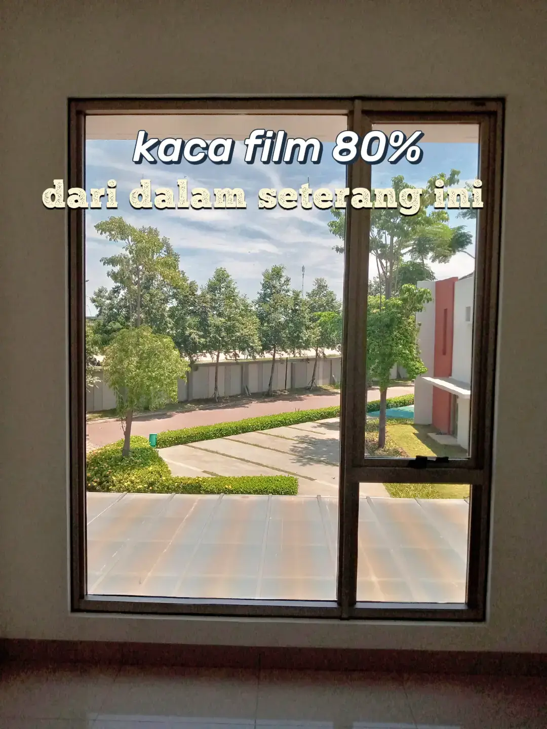 kaca film rumah gelap dari luar terang dari dalam menolak panas 95 %#kacafilm #kacafilmrumah #fyp 