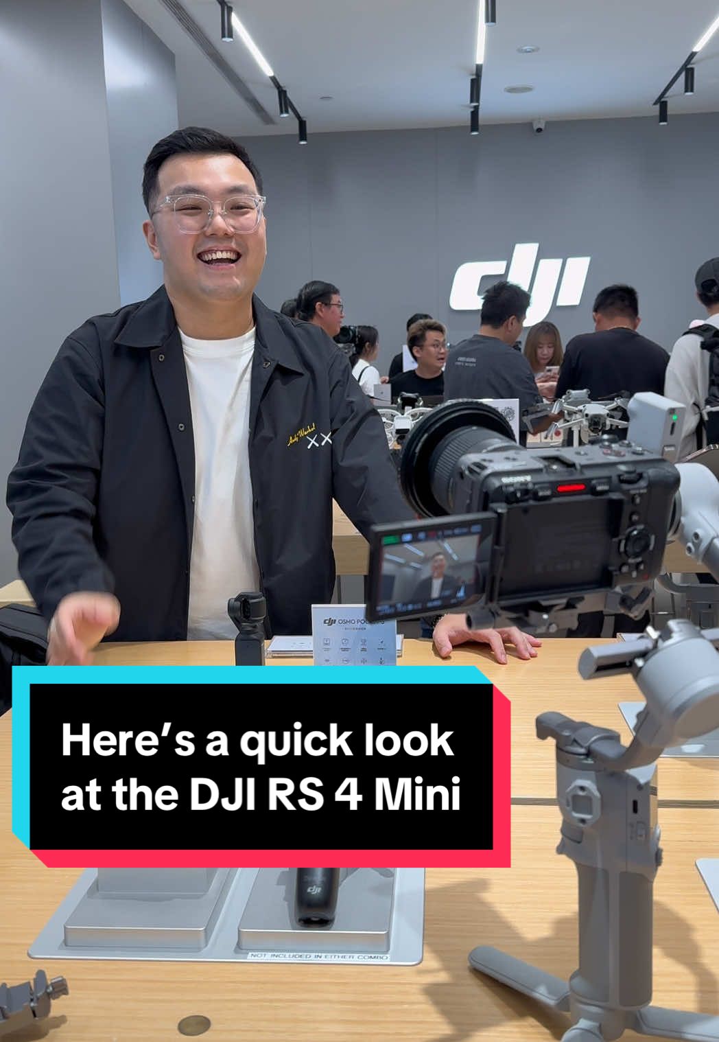 We checked out DJI’s new RS 4 Mini, a light and compact gimble for content creators. @DJI Official #dji #gimble #videography #photography #contentcreator #event 