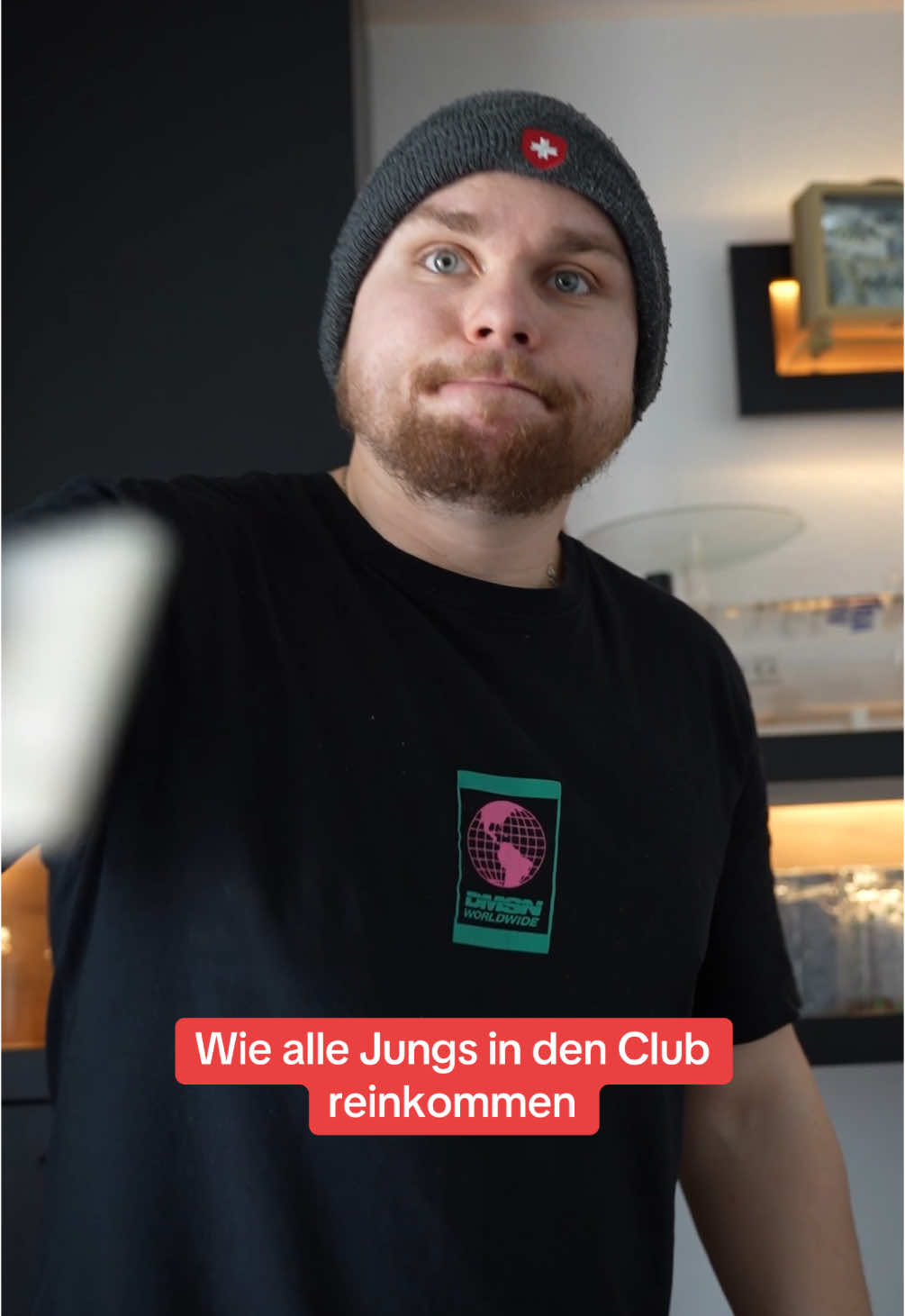 Wie alle Jungs in den Club reinkommen 😂 #club #jungs #türsteher #nikolaj 