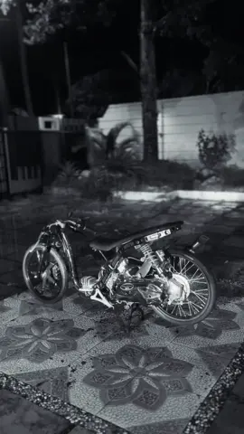 aku bener” bangun ini motor dari 0% keluh kesah ni motor bener bener banyak banget dan ternyata aku main motor udah sejauh ini sampai apa” yang membuatku sedih pasti ngelampiasin ke motor ini. kadang kalo motor ini rusak aku suka sedih ni motor rusak pasti akibat kelakuanku🥹