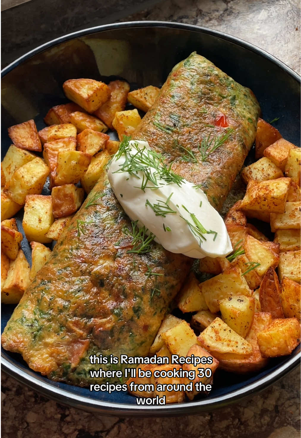 Kuku Sabzee 🇮🇷 an ideal 5 minute breakfast recipe for Suhoor. Serve with some yoghurt for a high protein, nutritious and filling meal which is healthy for your gut! Recipe below 👇🏾  3 eggs 2 tbsp fresh dill 2 tbsp fresh parsley  2 dupes frozen chopped spinach Optional diced tomatoes 1/2 tsp black pepper Sea salt to taste Chilli flakes optional  #kukusabzee #kukusabzi #iranfood #ramadanrecipes #suhoorrecipes #suhoor #zaynahsbakes 
