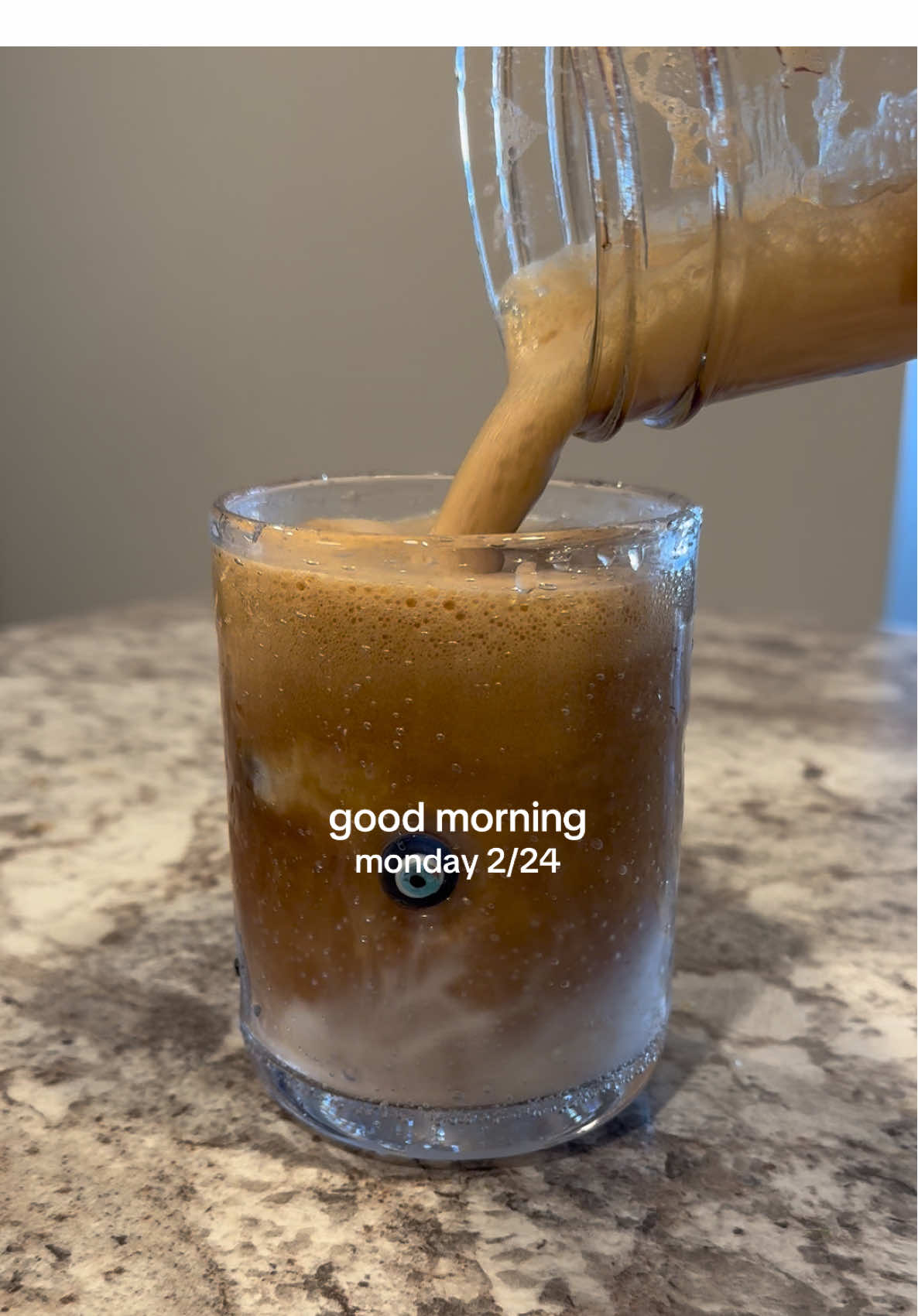 back in my routine #goodmorning #morningroutine #coffee #coffeetok #breakfast #breakfastideas #workfromhome #college #fyp #trending 
