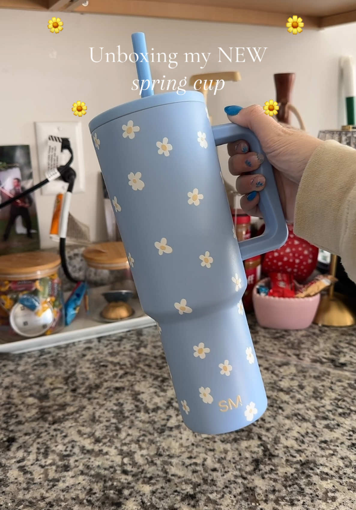 The most PERFECT spring cup🤩🌸 #MomsofTikTok #spring #simplemoderntumbler #spring2024 #Lifestyle #minivlog #unboxing #springunboxing #unboxingvideo #simplemodern 