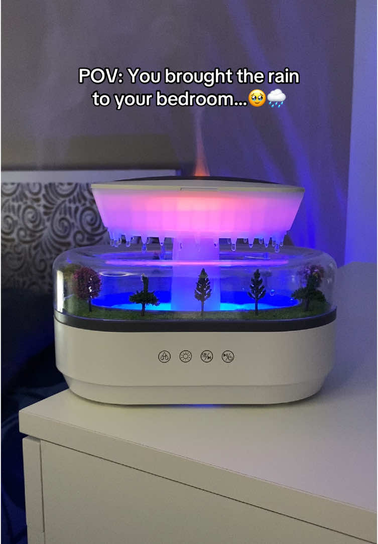 It helps me fall asleep so fast 😴🌧️ #roomdecor #homedecor #humidifier #rainfall #relaxing 