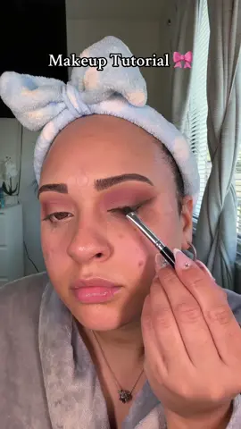 Pink vibes are always my favorite 💗  My skin is going through it but pulled off very well. Eyes  @L’Oréal Paris infallible concealer / foundation / settting Spray  @Laura Mercier loose setting powder  @makeupbymario Master Mattes  @Huda Beauty Mercury  Retrograde palette  @Maybelline NY Falsies Lash Lift  @ArdellBeauty 420 Lashes  Face  @elfcosmetics Bronze/ Thurst Burst Drops Duo… Powe Grip Primer @Kiehl's Since 1851 avocado eye cream  @madebymitchell Curve case / XL Cream blusher  @Benefit Cosmetics Hoola Matte Bronzer  @Juvia’s Place Blush Duo  @Fenty Beauty killawatt highlighter #makeup #makeuptutorial #pinkmakeup #beauty #elfcosmetics #loreal #makeupbymario #hudabeauty #maybelline #fentybeauty #juviasplace #madebymitchel #benefitcosmetics #kiehls 