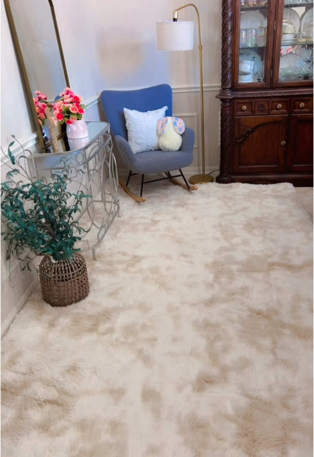 How gorgeous this 8x10 Fluffy Rug Large Plush Shaggy Area Rugs for Living Room, Tie-Dyed Furry Fur Rugs for Bedroom Non Shedding Fuzzy Plush Accent Rug Carpet Floor Covers for Home Decor, Beige/Taupe , Shop Now link in my bio 🛍️🛍️#add #collaboration #explore  #GarveeRugs #garvee @garvee_official  @zaycur5 