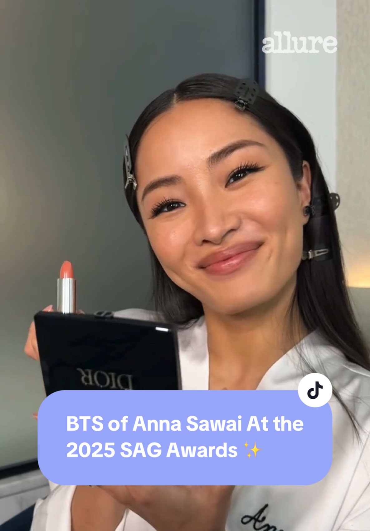 #AnnaSawai gave us a glimpse of the final touches of her award-winning glow for the 2025 #SAGAwards, and yes we're obsessed ✨ Makeup: Yukari Obayashi Bush Video courtesy of @Diorbeauty  