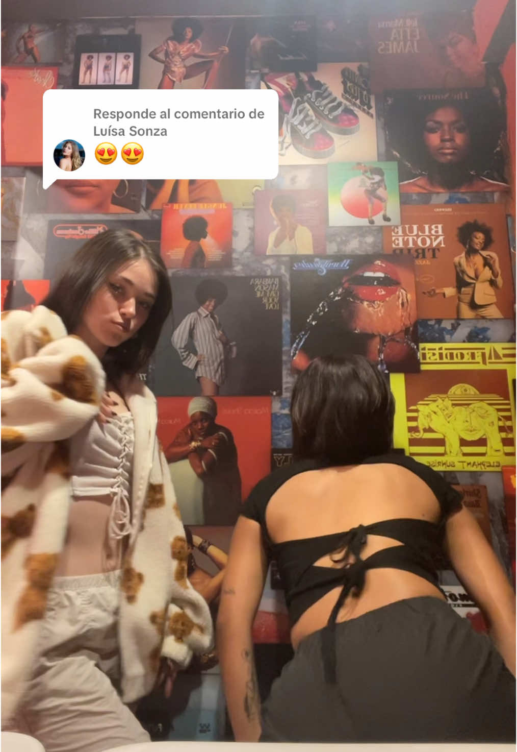 Respuesta a @Luísa Sonza  com a minha amiga brasileira  somos muito fãs tua ❤️💋 @_mayrds_ 