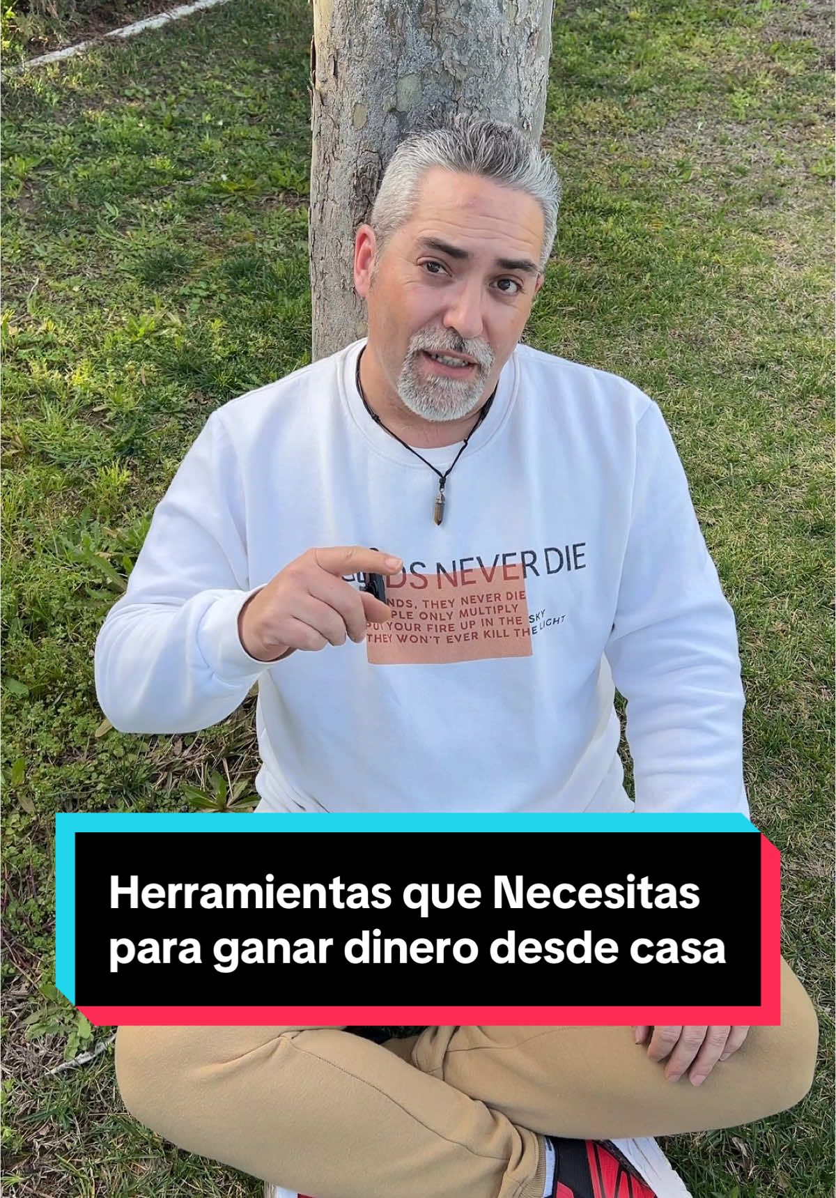 🔥 ¿Quieres ganar dinero desde casa? 🔥 Solo necesitas 4 herramientas. Si quieres saber cómo usarlas para empezar a generar ingresos, comenta “ebook” y te enviaré una guía para crear y vender tu propio ebook. 📖💰 🚀 No te quedes fuera, empieza hoy mismo! 🚀 #emprenderdesdecasa #ganardineroonline #negociosdigitales #Hotmart #ebooks #emprendedores #dineroentiktok 