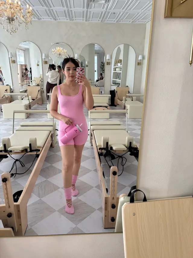 #pilatesgirl #pinkitsmyfavoritecolor #pinkcolor #parati #fyp #dfw #hazmeviral 