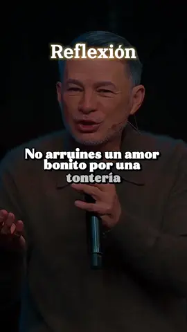 No arruines un amor bonito por una tontería. A veces, el orgullo nos aleja de quien más nos ama. ❤️💔 . #Amor #Relaciones #Reflexión #Parejas #motivacional #Love #esperanza #historiadeamor 