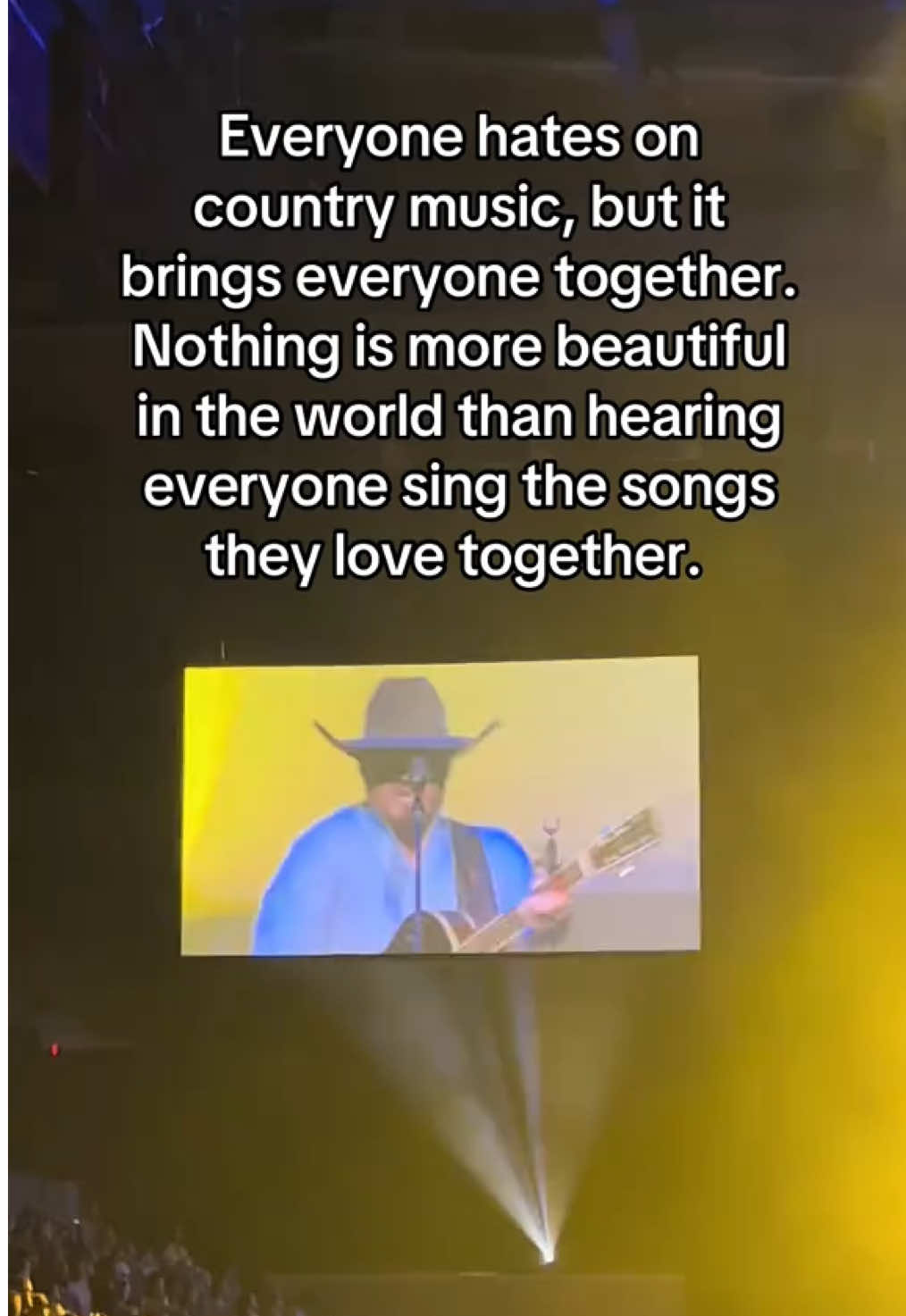 Send this to someone who needs to hear it! 👉 #countrymusic #codyjohnson #concert #fortnash  🎥: @Hallie :) 