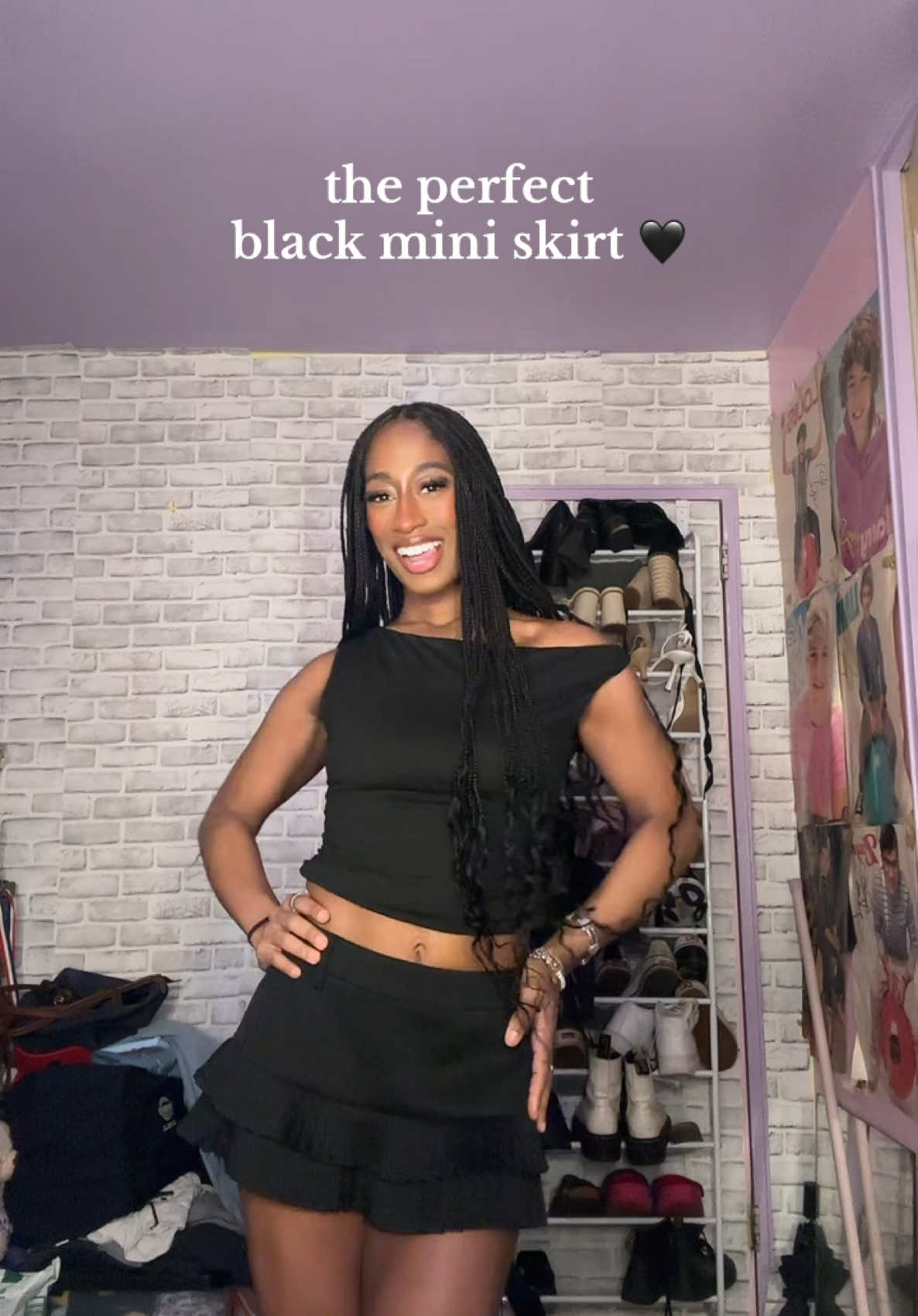 everyone needs their staple black mini skirt!!! @nuuly  #cluubnuuly #nuulypartner #nuuly