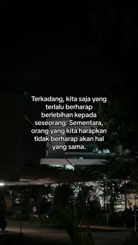 Berharaplah yang sewajarnya saja. #fyp #fypシ゚viral #galau #katakata #xybca #foryoupage 