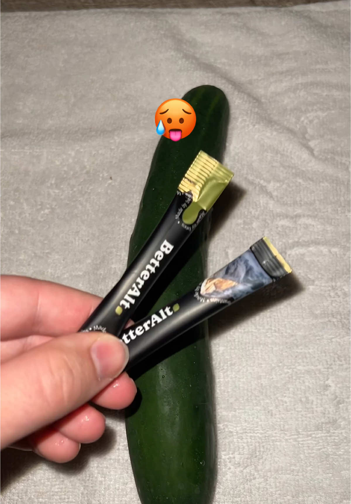 The honey sticks are just so much better 🔥 #shilajit 