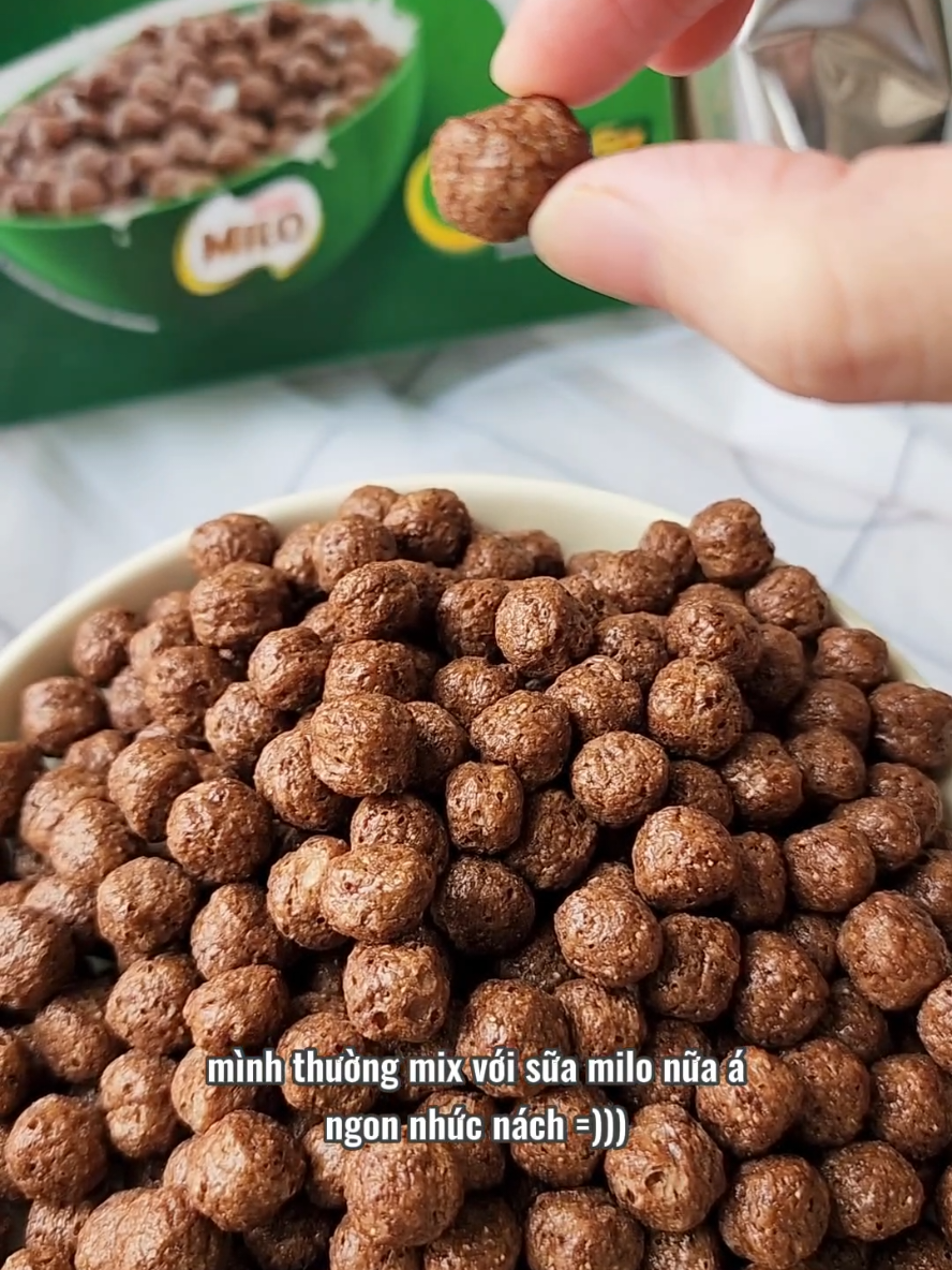 Ngũ cốc ăn sáng Milo Nestle giòn thơm ngòn ngọt #ngucocansang #ngucocmilo #nestlecrunch #nestle 