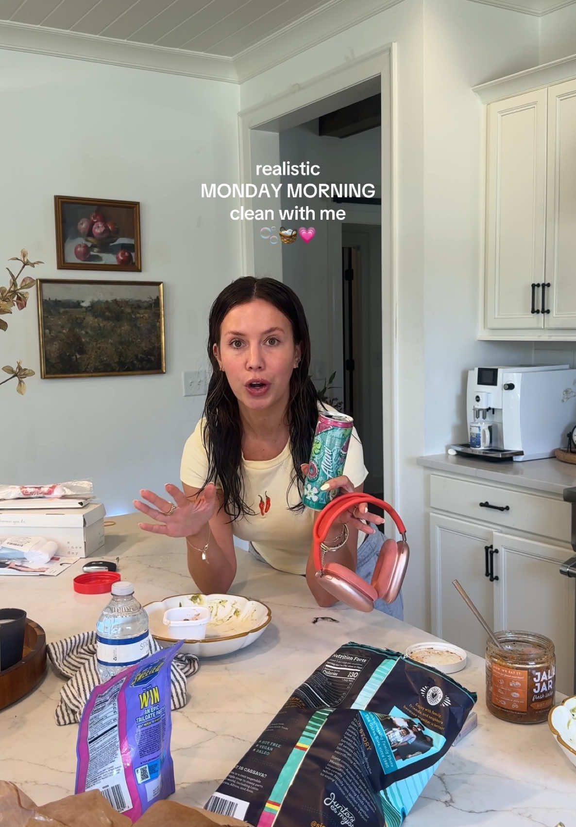 This song😮‍💨🙏🏻💖I dont get motivated to do anything until im actually doing it✨🫡💕#cleanwithme #MomsofTikTok #cleaning #reset #motherhood #momoffour #monday #motivation 