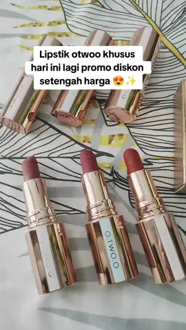 auto boronggggg koleksi semua warnanya selagi masih promo guys 🥰  #otwoo #otwooid #lipstik #lipstikviraltiktok #lipstikantiair  #lipstiktahanair 