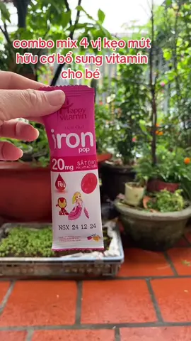 kẹo mút bổ sung vitamin cho  bé từ 1 tuổi trở lên mix 4vị #vitamin #keomut #chobe #baby #keo #mebimsua #mebim #conyeu #xhtiktok #thucpham #fypage 