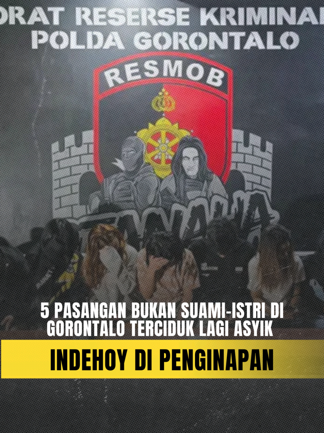 5 pasangan bukan suami istri terjaring Operasi Pekat Otanaha I pada Senin, 24 Februari 2025 malam. Pantauan Berinti.id, kelima pasangan tersebut diamankan di beberapa penginapan di Kota Gorontalo.  Karena tidak bisa menunjukkan bukti dokumen pernikahan yang sah, mereka dibawa ke Polda Gorontalo untuk dimintai keterangan lebih lanjut.  Berita lengkapnya di website Berinti.id -- Follow WhatsApp Channel berinti untuk mendapatkan informasi dan berita terkini dan terpercaya yang dikirim langsung ke WhatsApp kalian semua. Tulis di browser kalian bit.ly/BerintiID atau klik tautan yang ada di bio.