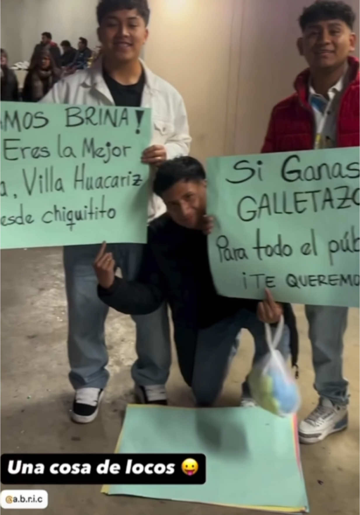 Amigos ? Si yo tengo a los mejores, gracias mis pastelitos de corazón por el apoyo incondicional desde el primer momento hasta el último, por enseñarme a descubrir mi mejor versión y por estar a mi lado, alentándome con cada paso, con cada desafío, en cada segundo de esta aventura  @Manu López @carlos_micha @Diego Medina Cabrera @Oti Palomino @Cristel Sáenz  @Luz Fernanda los quierooo🥹 #carnavalcajamarquino #carnaval #carnavaltiktok #reina #paratí #amigos #enlasbuenasyenlasmalas #greenscreen #jessiyjoy #amigo 