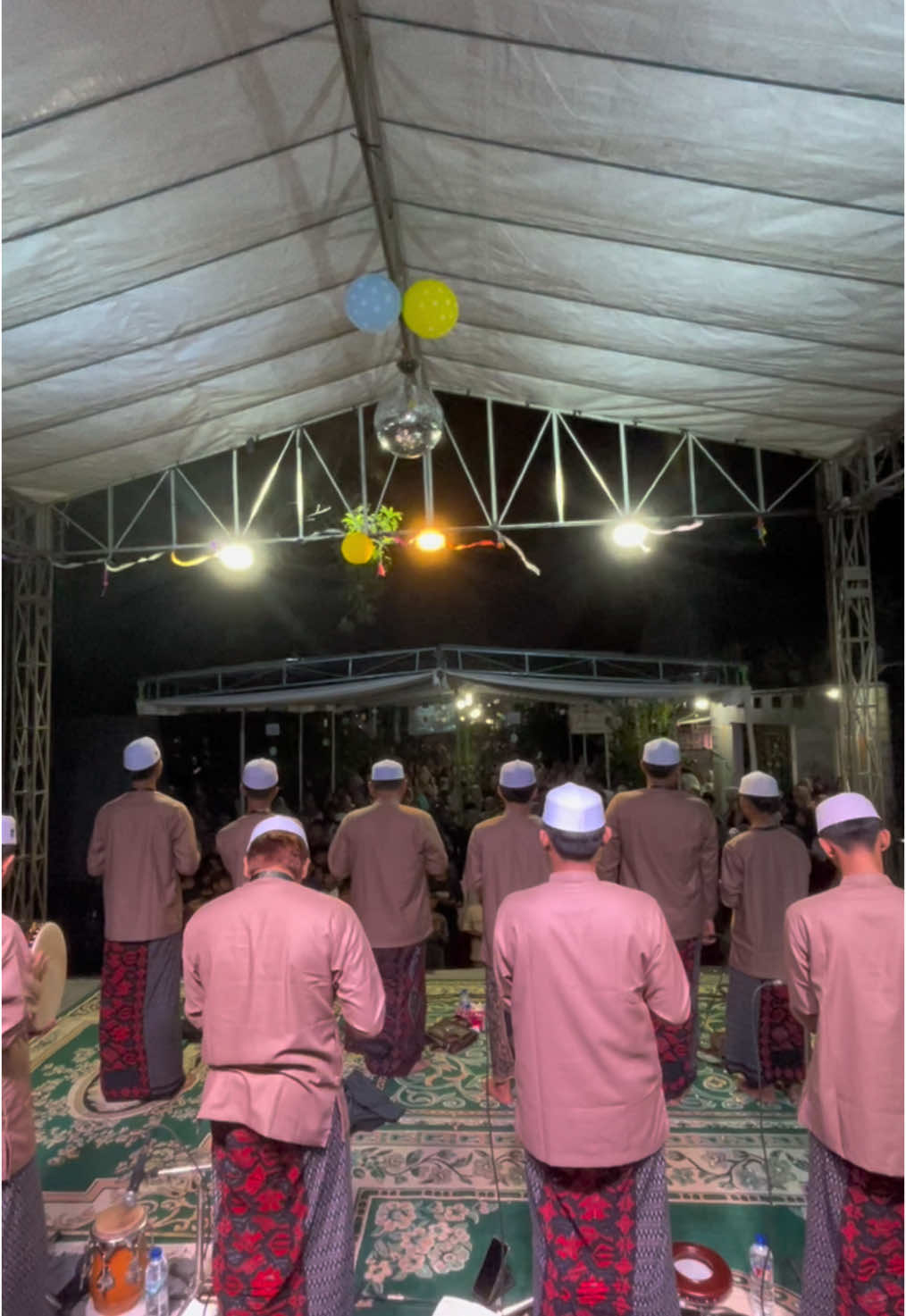 Jrakah Bersholawat 🙌🏻 #ahbaburrosulpemalang #majelispemalang #majelisahbaburrasulpemalang #majelissholawat #hadrohsholawat #maulidnabi #mahlulqiyam #putraproaudio 