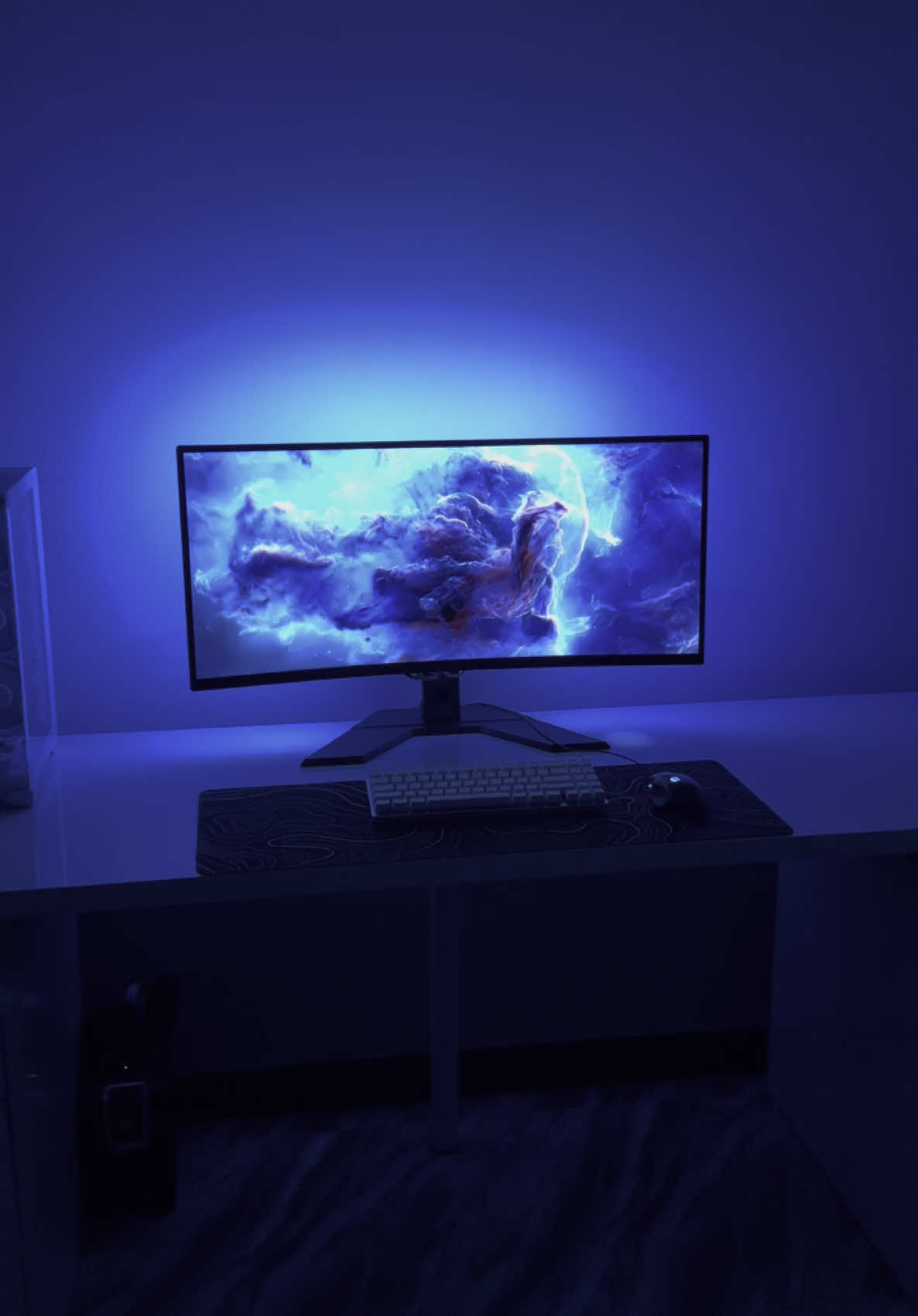 The Magical Lights 😍🪄 #dreamsetup #pcgaming #gaming #GamingSetup #gamingroom #setup #gaminggear #fyp #fyppp #fypviral #techtok #cleansetup #rgbsetup #office 