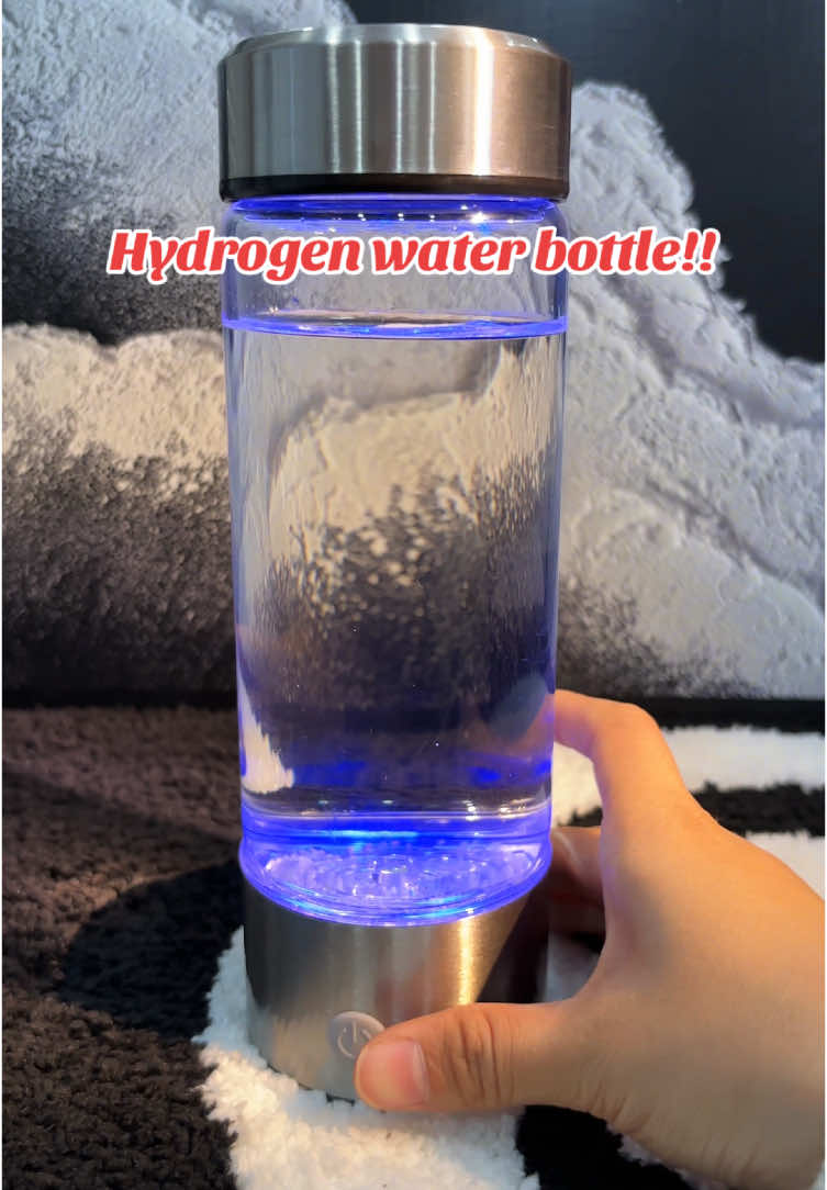 Never knew about all the benefits of switching to hydrogen water til I did my research. Love the new hydrogen water bottle! #hydrogenwater #hydrogenwaterbottle #hydration #hydrate #water #drinkmorewater #treasurefinds #spotlightfinds #ttsdelight #giftguide #ttsdelightnow #newyearnewaura #tiktokshopcreatorpicks #tiktokshopjumpstart #mademyyear #ttslevelup #tiktokshoploveatfirstfind #tiktokshoprestock #goalcrusher #goalcrusherprizes #tiktokshopspringglowup 