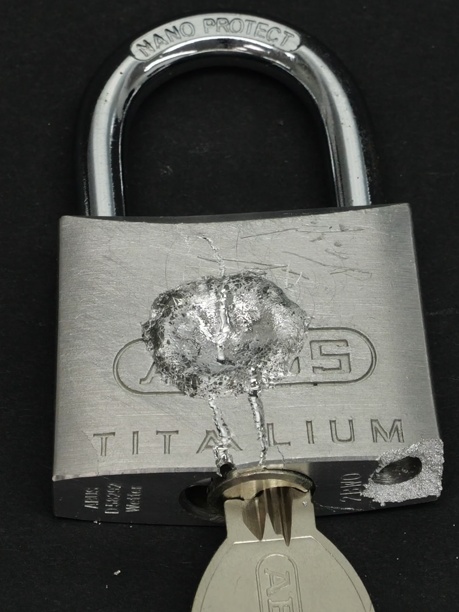 Gallium zerstört Sicherheitsschloss  #JJChemistry #Chemie #chemistry #Wissenschaft #science