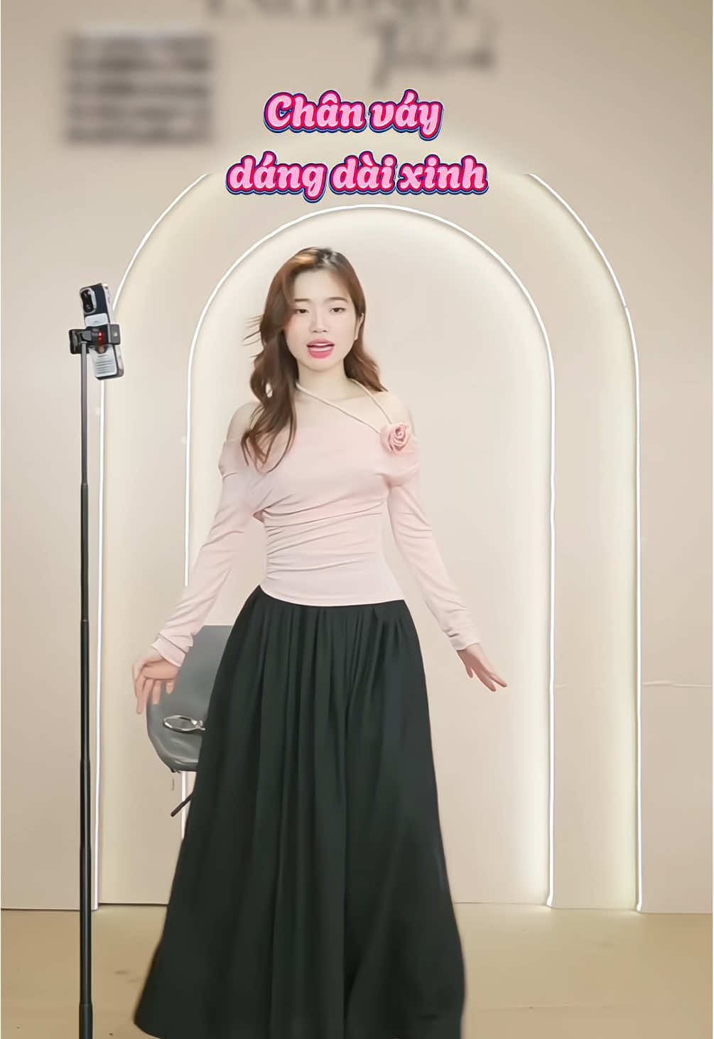 Chân váy dáng dài xinhhh 🙈 #telinh #tetelinh #BeautyTok #GocLamDep #fyp #ReviewLamDep #LearnOnTikTok #thoitrang 