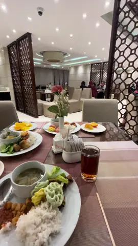 Restoran hotel royal majestic