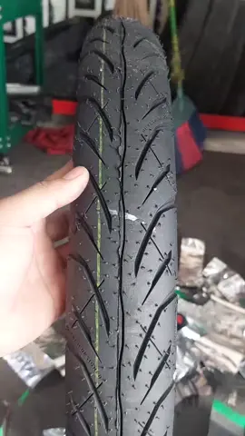 ban tubeless murah ukuran 70/90-17  cocok untuk ban depan motor supra satria jupiter blade dan sejenisnya #banmotor #bantubeless #kingland #fypシ゚ #fyp 
