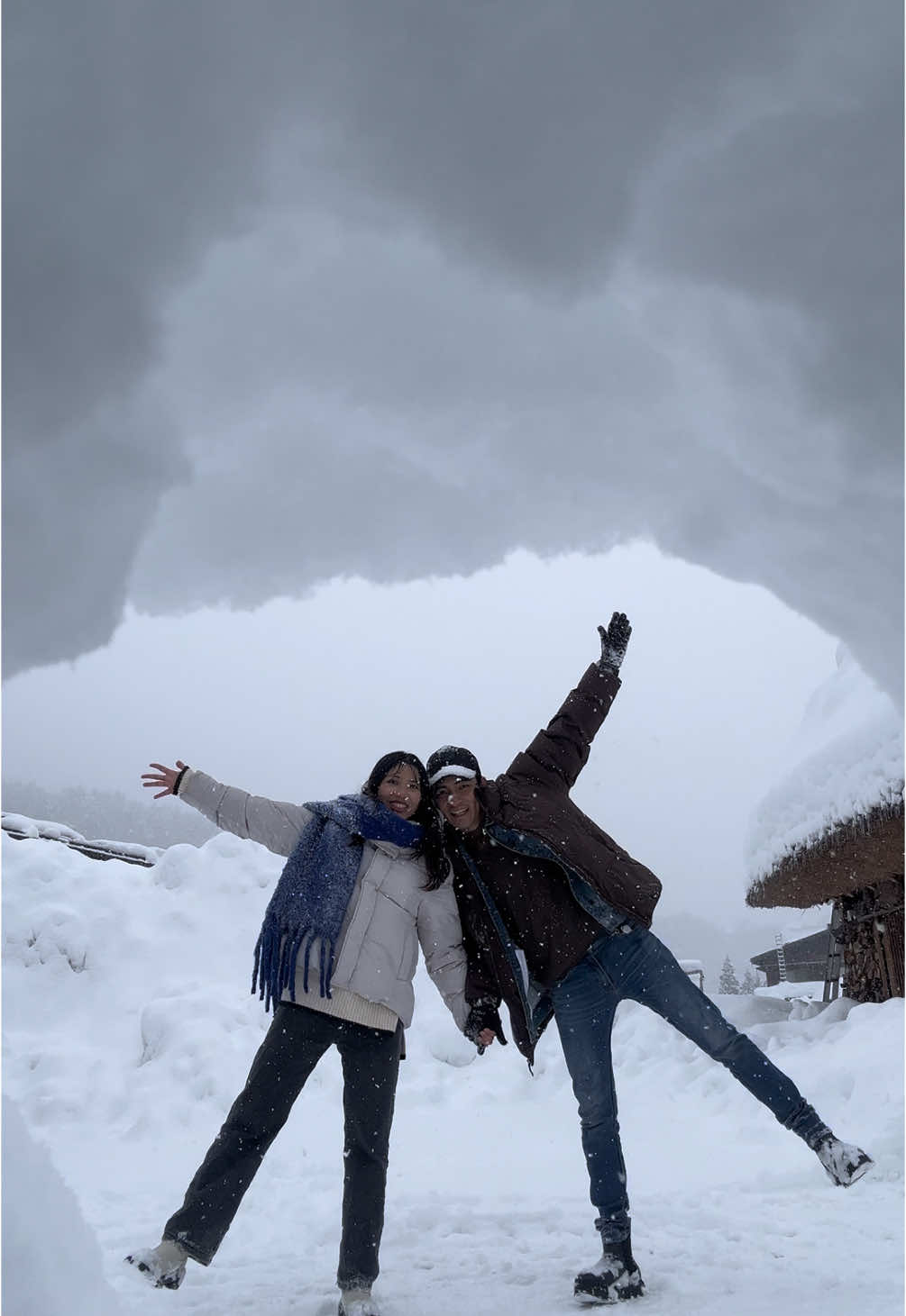 Winter travel with love 🤍❄️☃️ #explorejapan #shirakawago #gifu #wintertravel #couplestiktok #fyp 